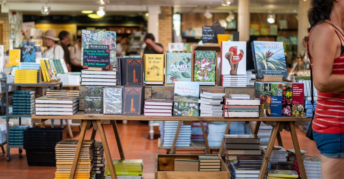 美國獨立書店日六週年,尋找威利回來了,插畫家、作家、書店與讀者一起撐過寒冬