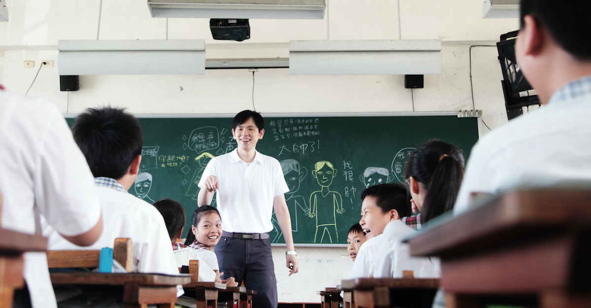 「孩子才是我們生命中的貴人。」——專訪《老蘇老師的同理心身教》作者蘇明進