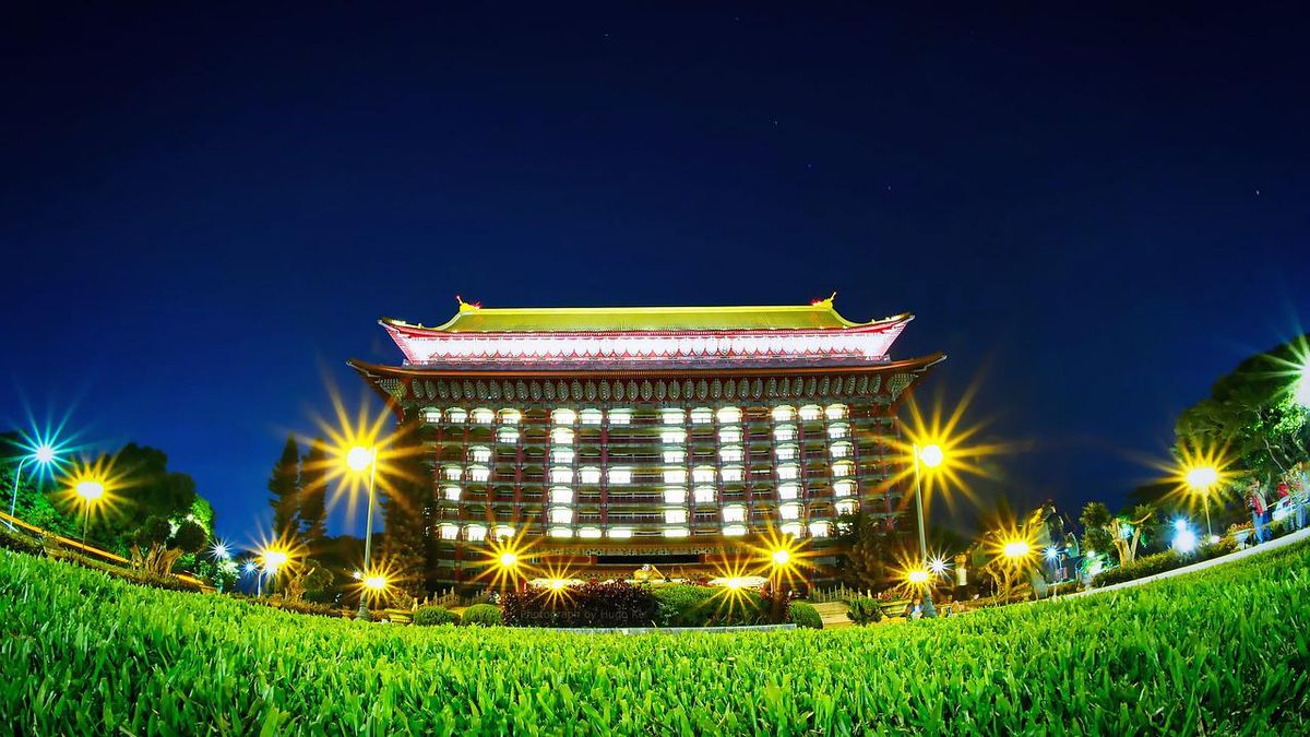 【一週E書】見證許多關鍵時刻,承載許多傳奇軼聞的《紅房子》