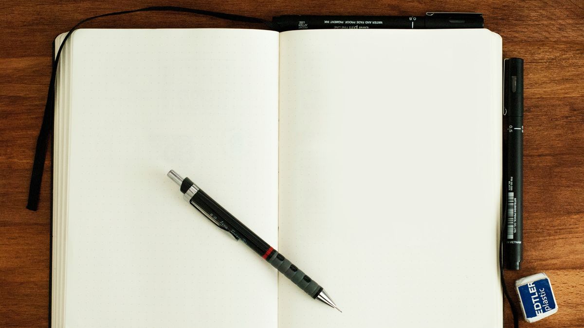 【果子離群索書】給寫作者：不要在寫不出來的時候去看書