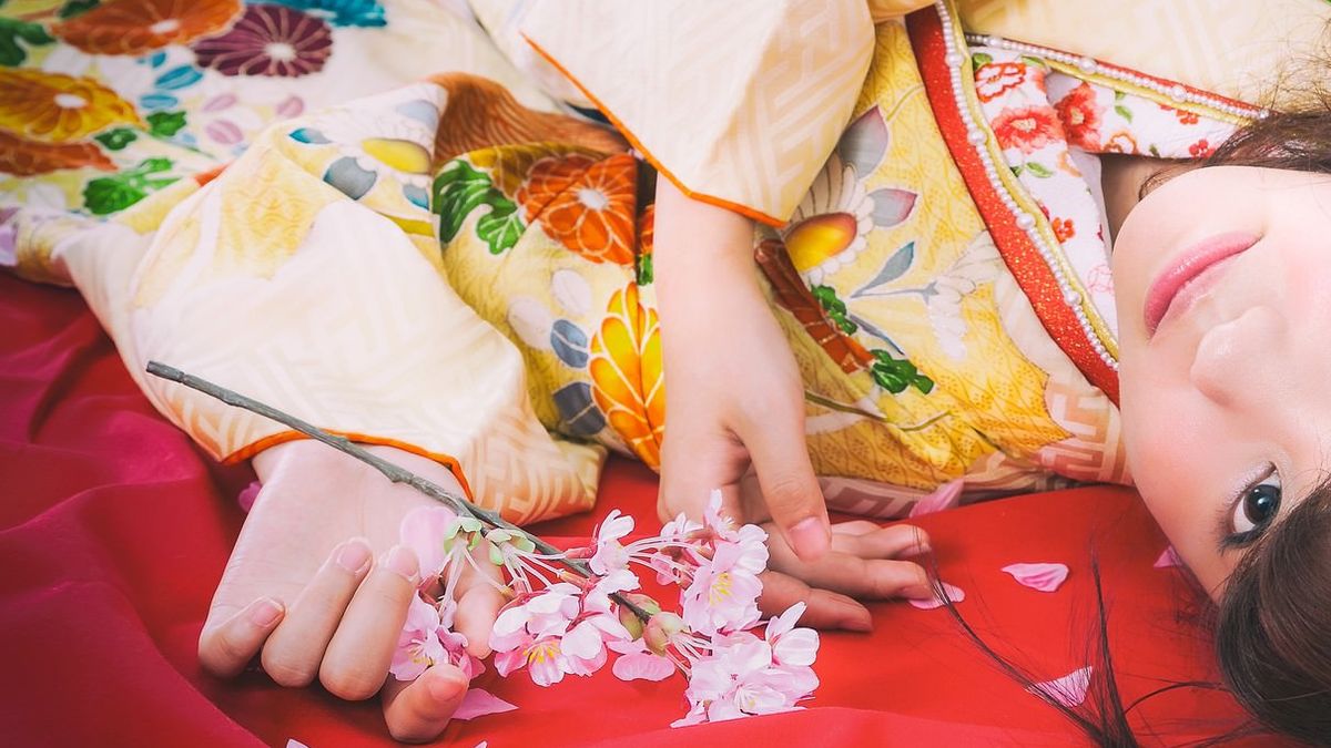 【上山頭拚書影】《泣女大人》:把各種性別問題,轉化為撲天蓋地而來的黑暗恐懼