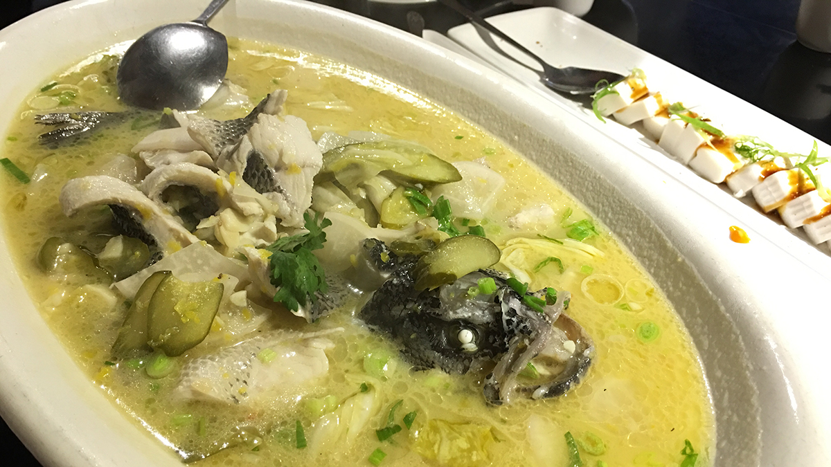 話題料理「酸菜魚」教你在家自己煮!