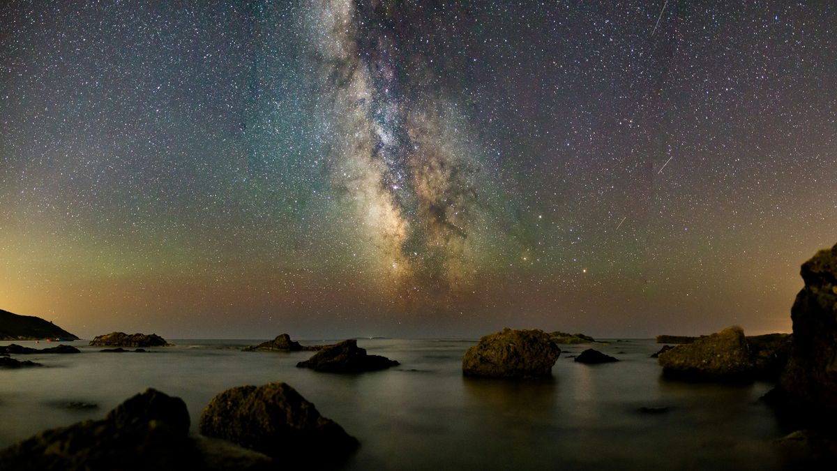 【讀者舉手】各種形式的愛,以及一切歸屬的海。《宛如星辰的你》
