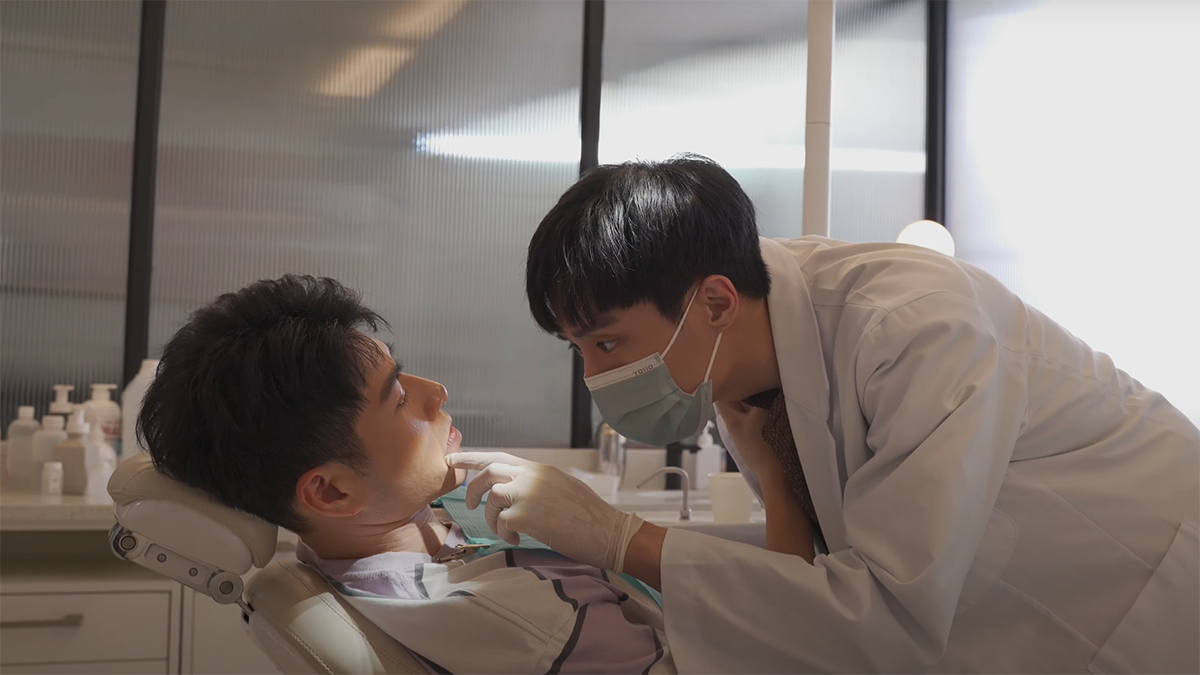 戀愛莫非定律:害怕看牙的人,卻鬧著牙疼!