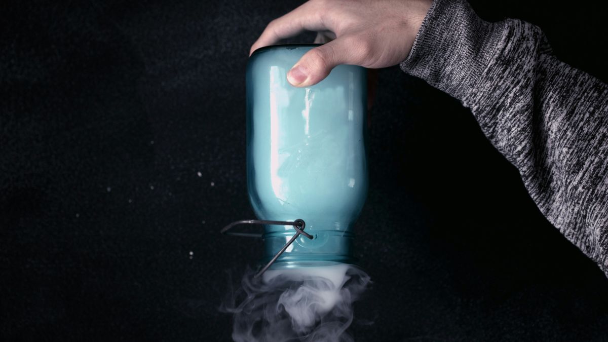 【讀者舉手】隱蔽的不只犯人,還有動機、真相,以及無法明言的悲痛:《隱蔽嫌疑人》