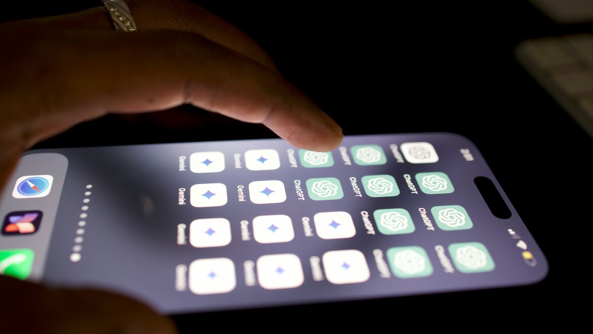 【讀者舉手】擔心它，不如好好使用它：《ChatGPT提問課，做個懂AI的高效工作者》