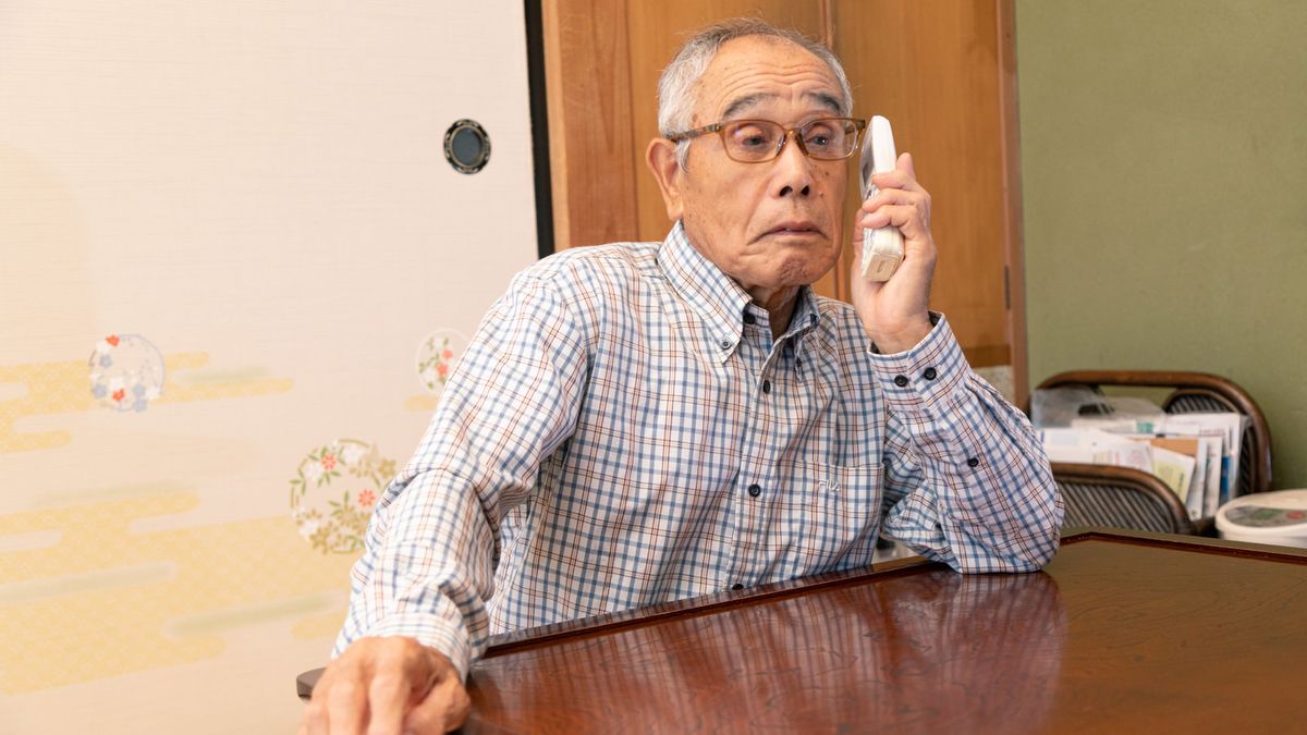 【讀者舉手】緊張場面裝糊塗是上了年紀的方便：另類療癒的《銀髮川柳》