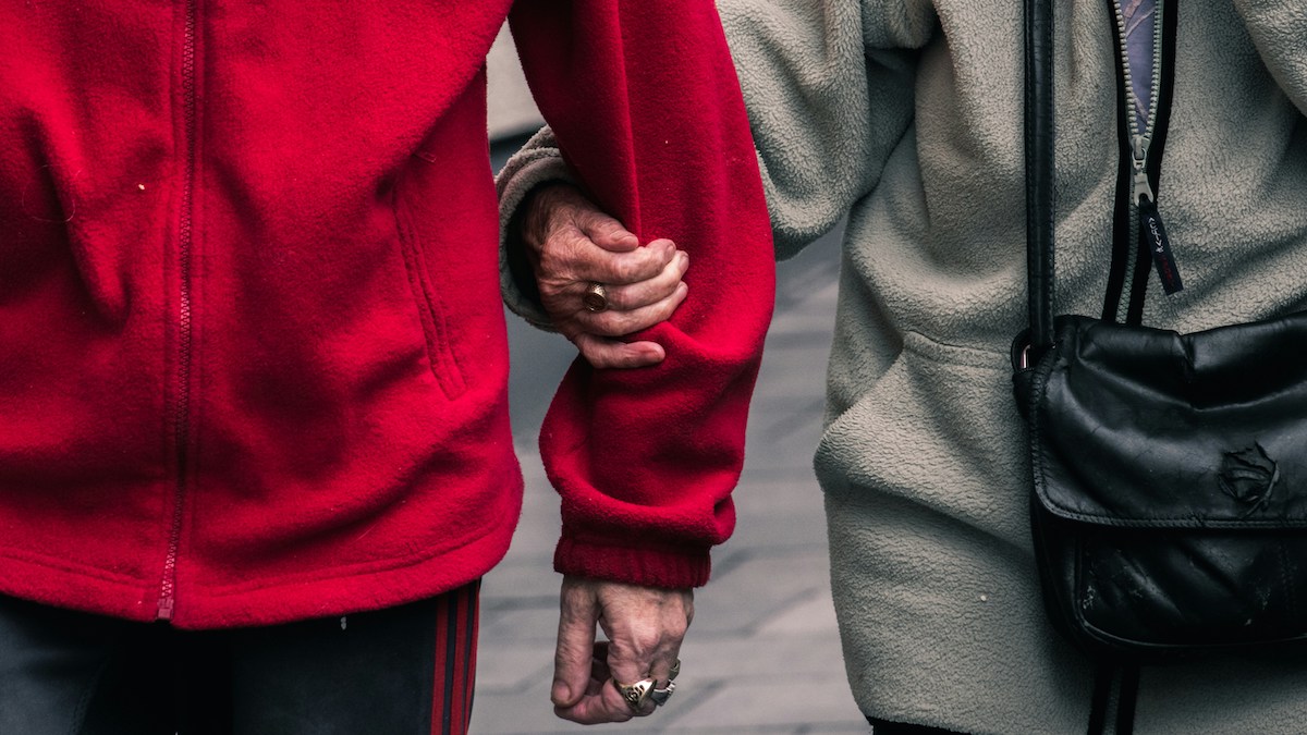 藥物無法治好的憂鬱症,對老夫妻而言卻「意義重大」