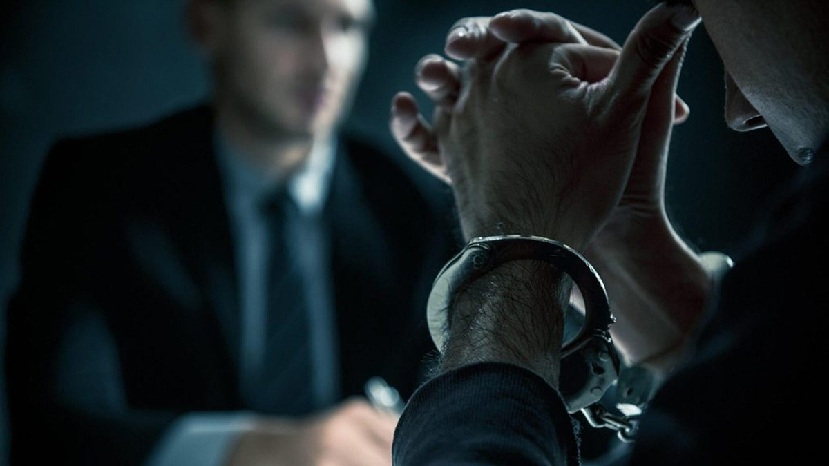 識破謊言：從肢體語言解析被約談者的真實想法