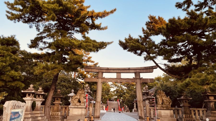 【Check-In文學現場】川端康成篇之一(上)《初戀小說》、《少年》:從大阪到逗子,「永遠的旅人」川端康成生涯之旅
