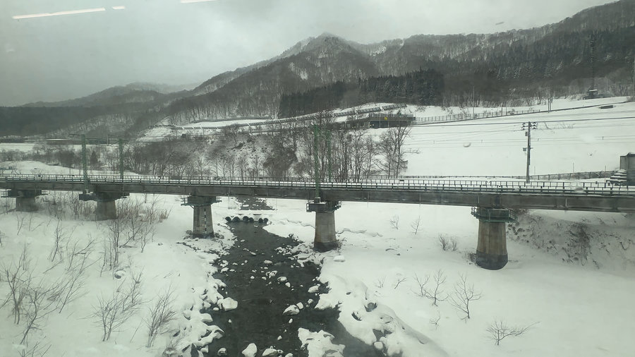 【Check-In文學現場】川端康成篇之三《雪國》(上):美麗的愛與徒勞,在雪夜盡頭的異世界