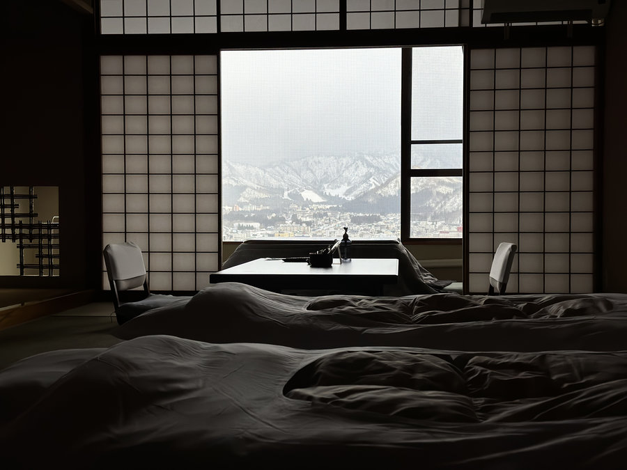 【Check-In文學現場】川端康成篇之三《雪國》(中):雙蝶交纏,愛無能的悲傷與悔恨
