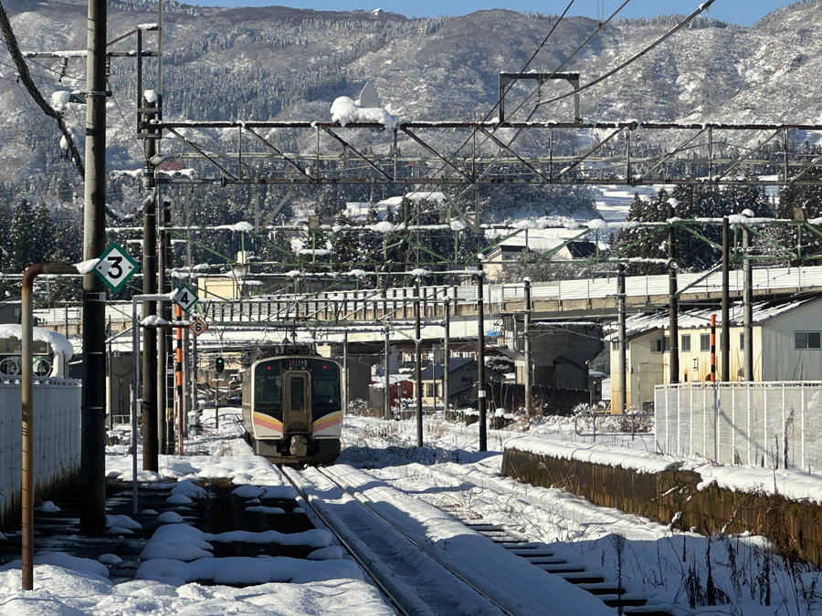 【Check-In文學現場】川端康成篇之三《雪國》(下):越後雪世界:雪中蟄居、過街雪洞、縐布曬雪