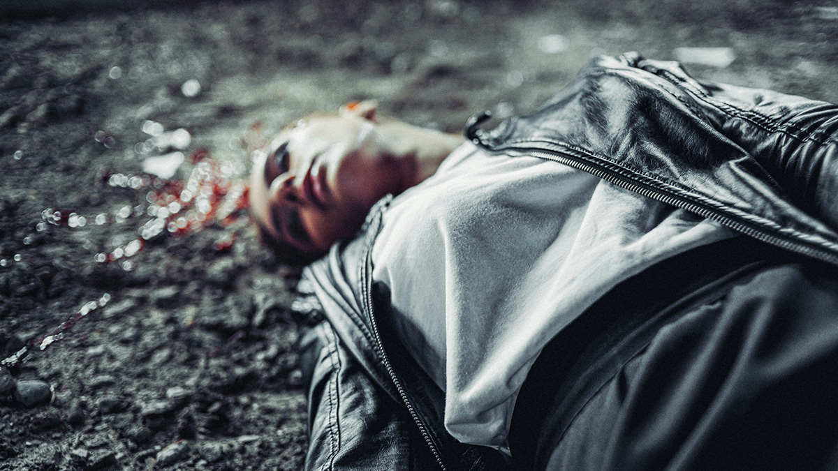 凝視至親死去的雙眼:無痛覺少年的預謀殺人告白