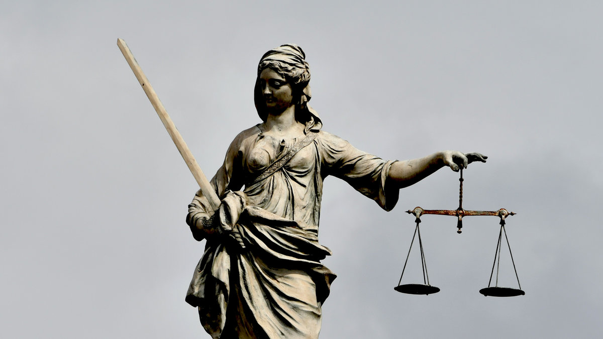 【讀者舉手】擔心變成加害者，所以變成加害者：《魔女的原罪》